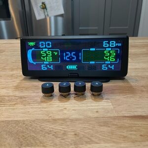 Digital Tire Pressure Monitoring System with Black Display
